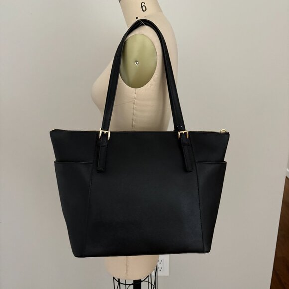 Michael Kors Jet Set Black Large Saffiano Leather Top-Zip Tote Bag - Picture 2 of 10